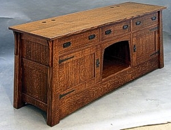 Arts & Crafts Aquarium Stand