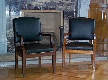 Gov Chair 2