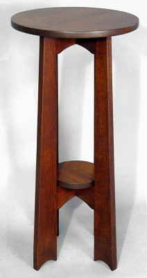 Arts & Crafts Round Board Leg Table